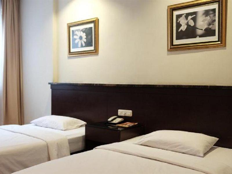 Grand Sakura Hotel Medan Extérieur photo