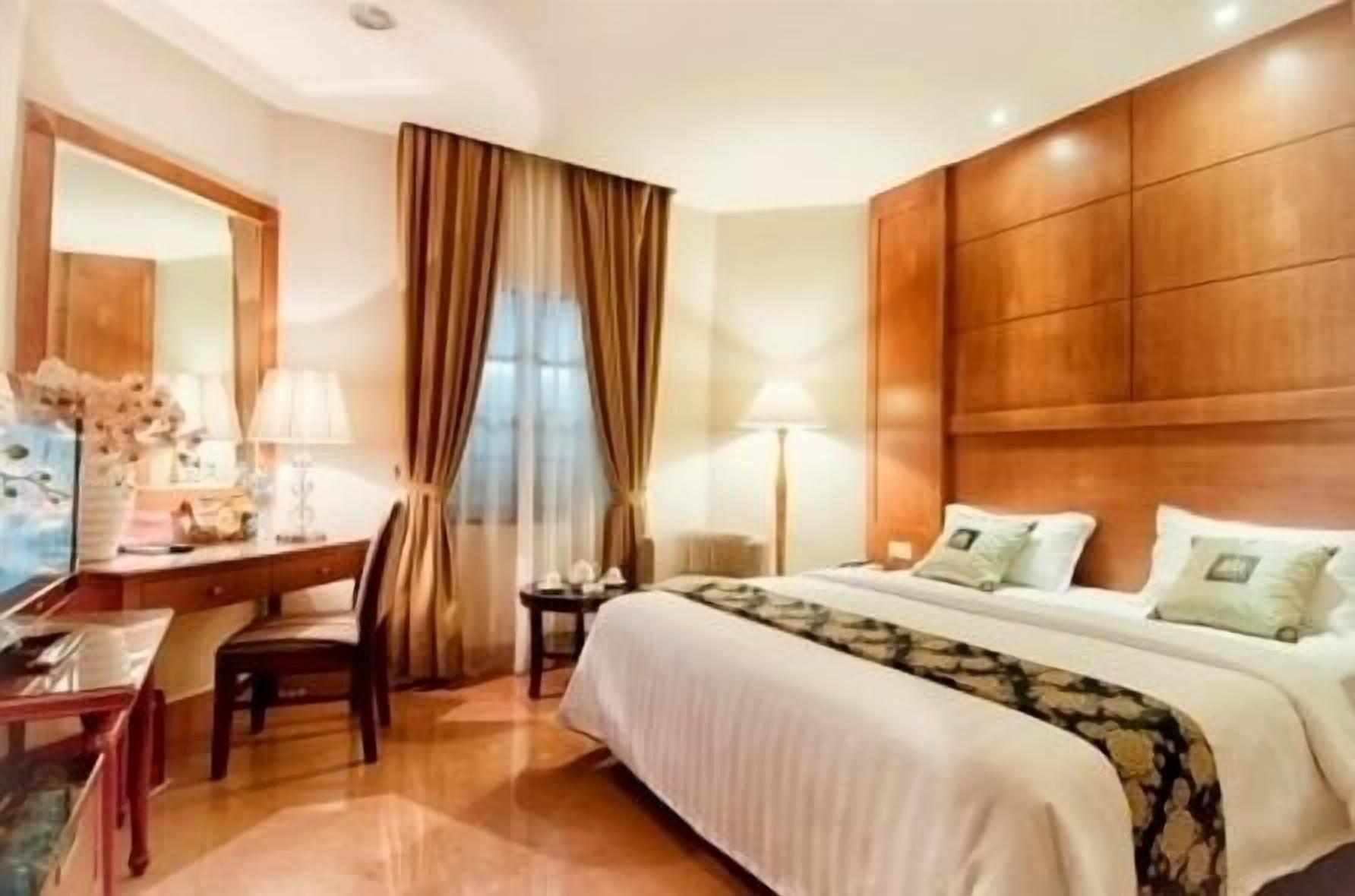 Grand Sakura Hotel Medan Extérieur photo