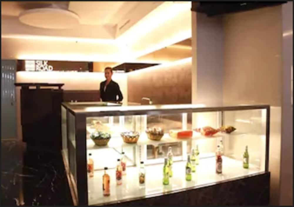 Grand Sakura Hotel Medan Extérieur photo