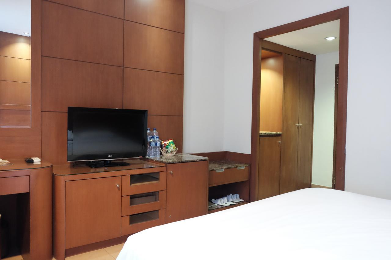 Grand Sakura Hotel Medan Extérieur photo